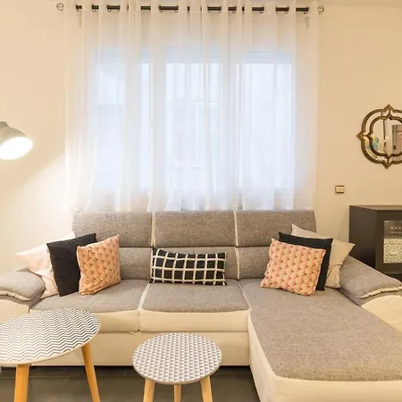 Carmela Del Soho Apartment *